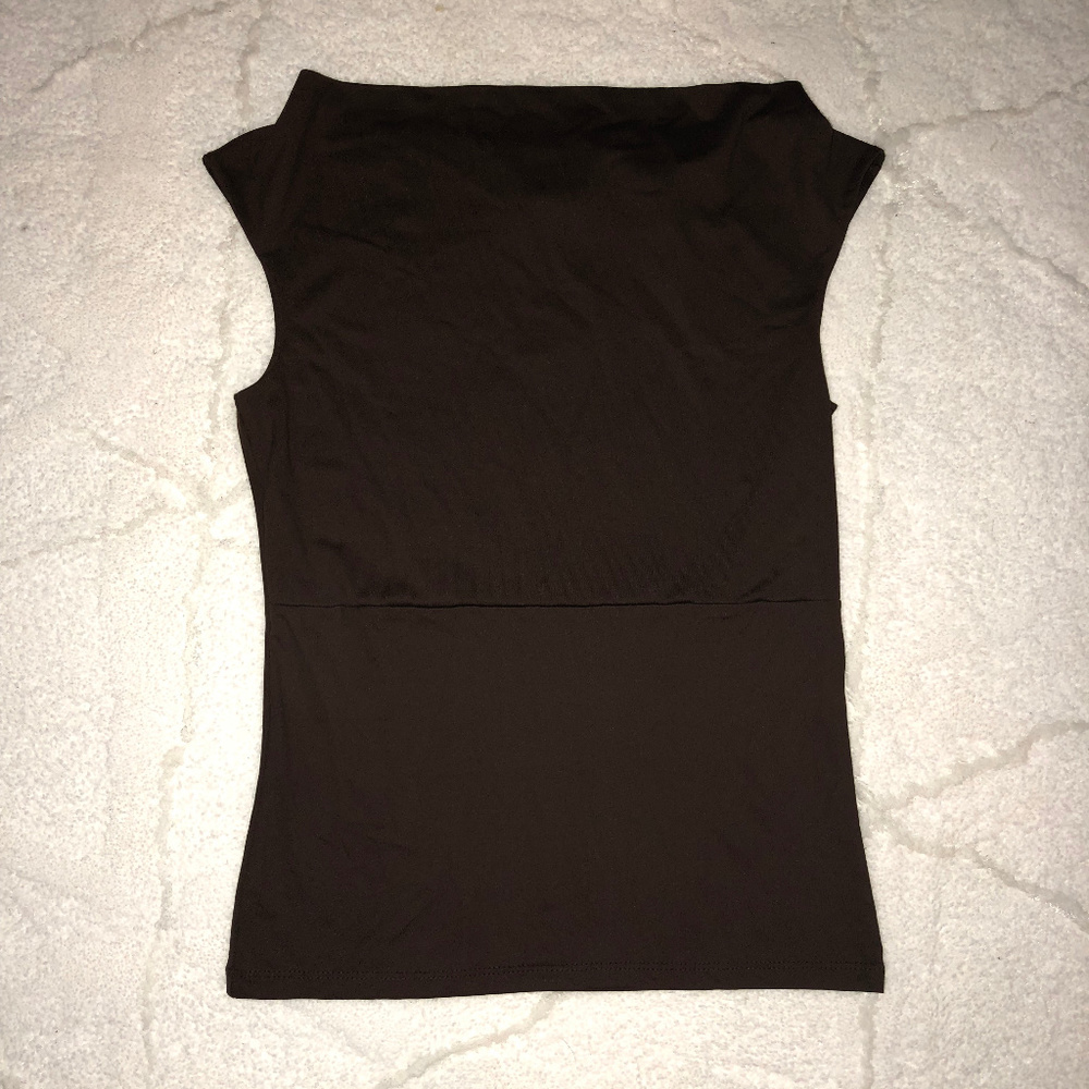NWT Boutqiue Essentials Brown Shell